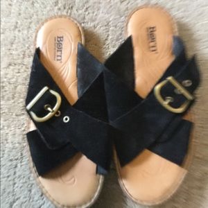 Born Rio Slide Sandals Black Suede Criss Cross with Buckle Size 8